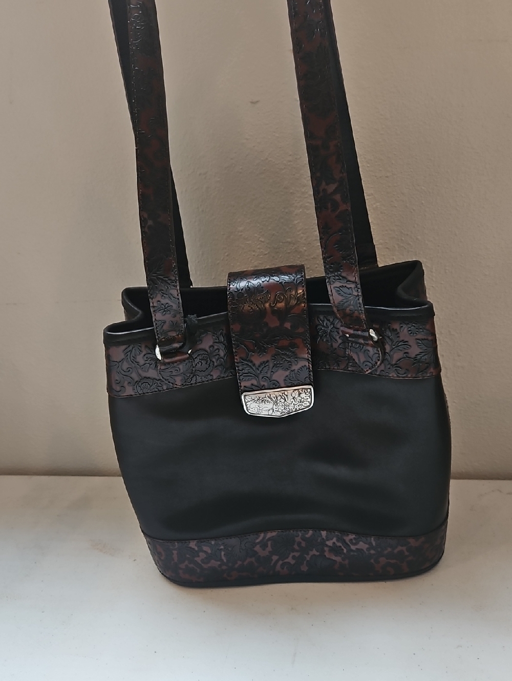 Brighton Elegant Black and Brown Floral-Accent Shoulder Bag